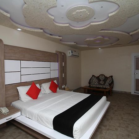 Royal Castle Hotel Negombo Exterior foto